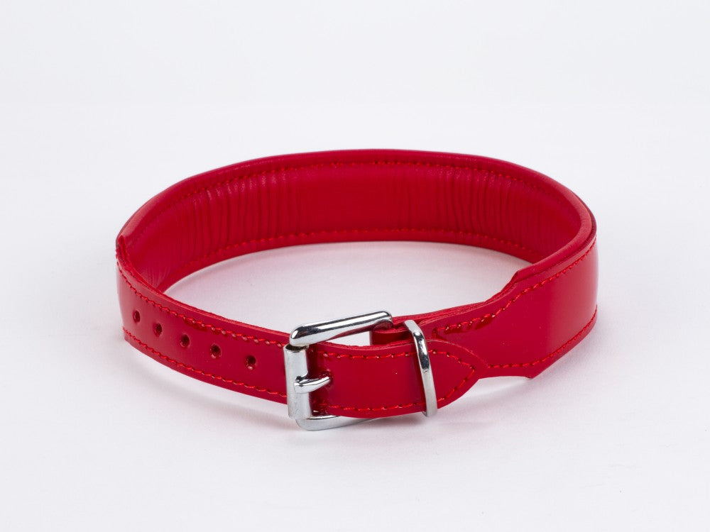 Pelle verniciata con supporto in pelle di agnello rossa