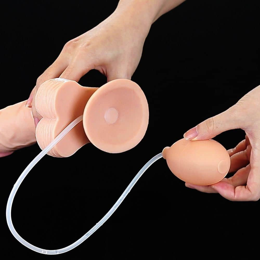 Pene con eiaculazione morbida e testicoli da 9 pollici di carne